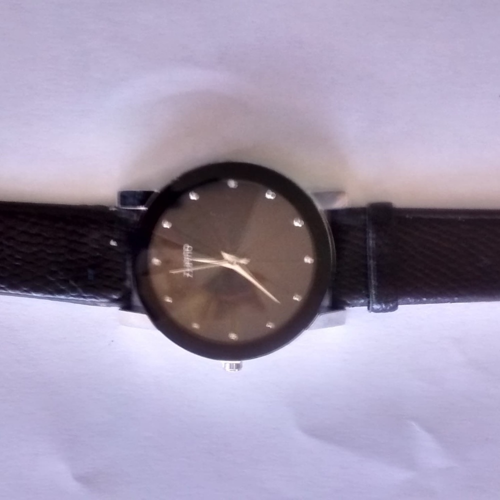 Men watch - Picture 2 of 2
